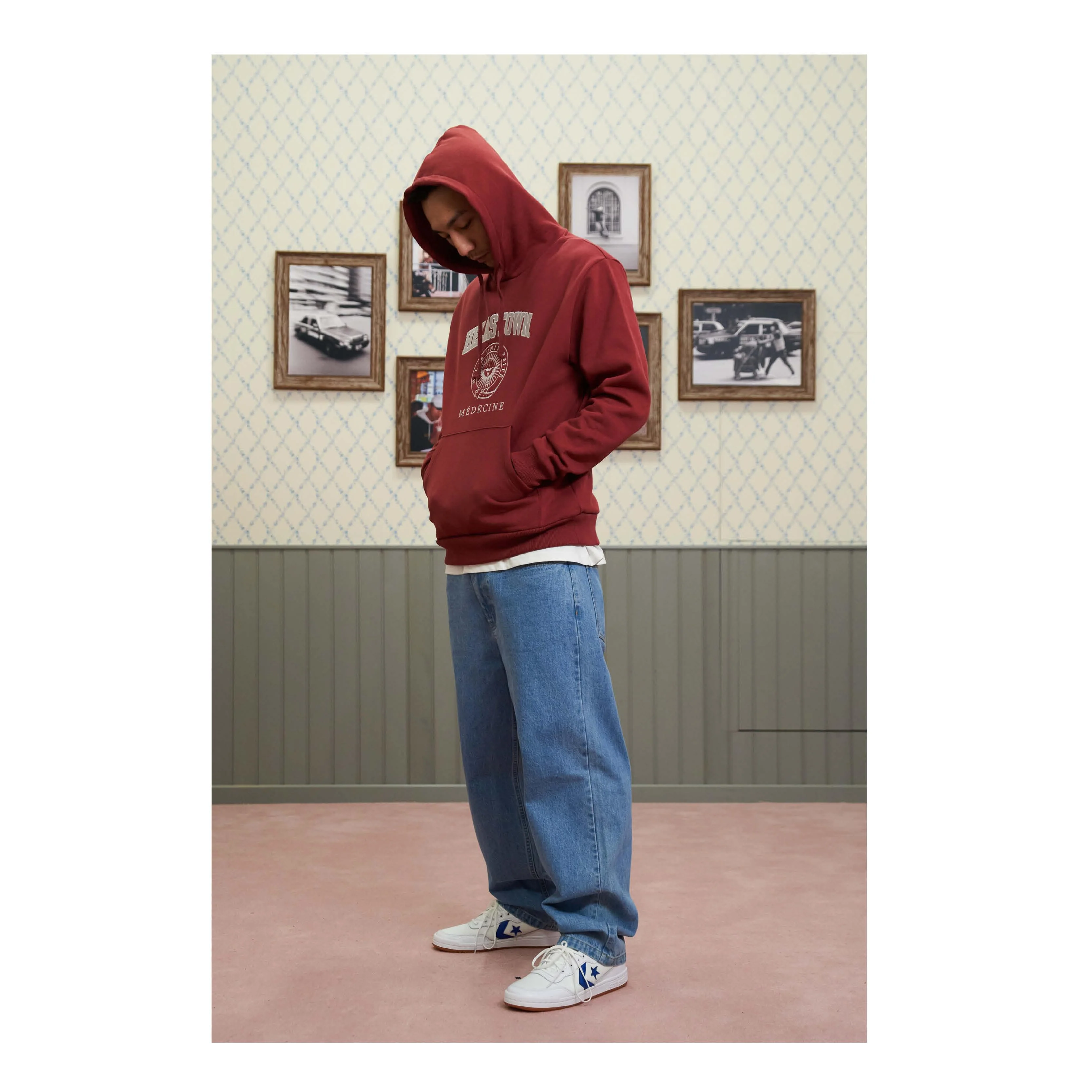 HELASTOWN HOODIE BURGUNDY - Image 8